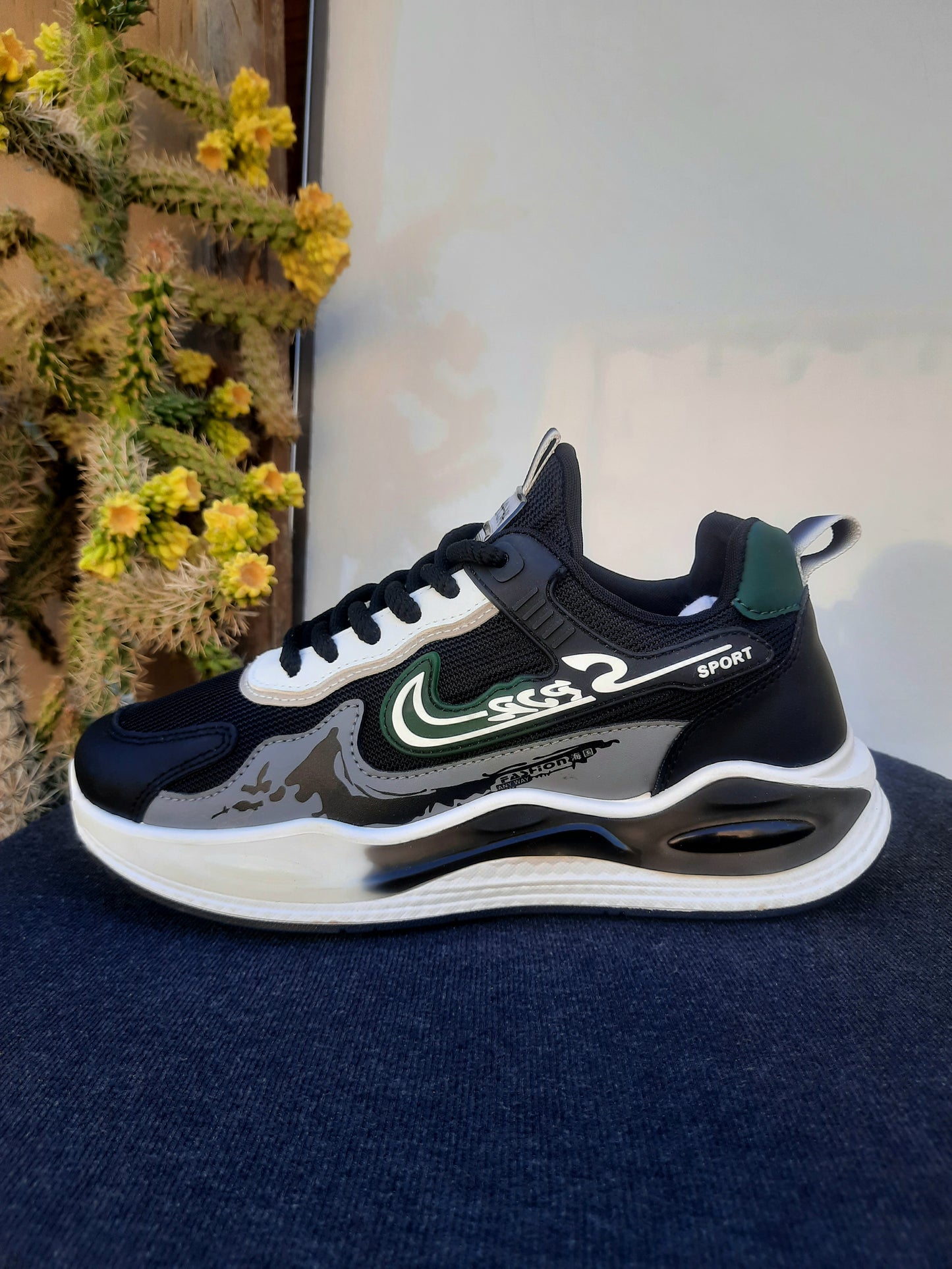 NIKE حذاء